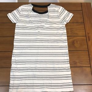 White & black striped T-shirt dress with cutout